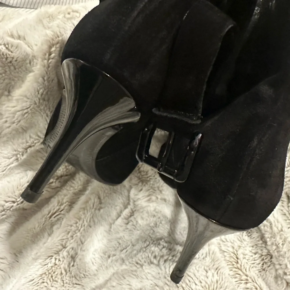 Burberry boots